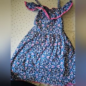 Straps off the shoulder dress